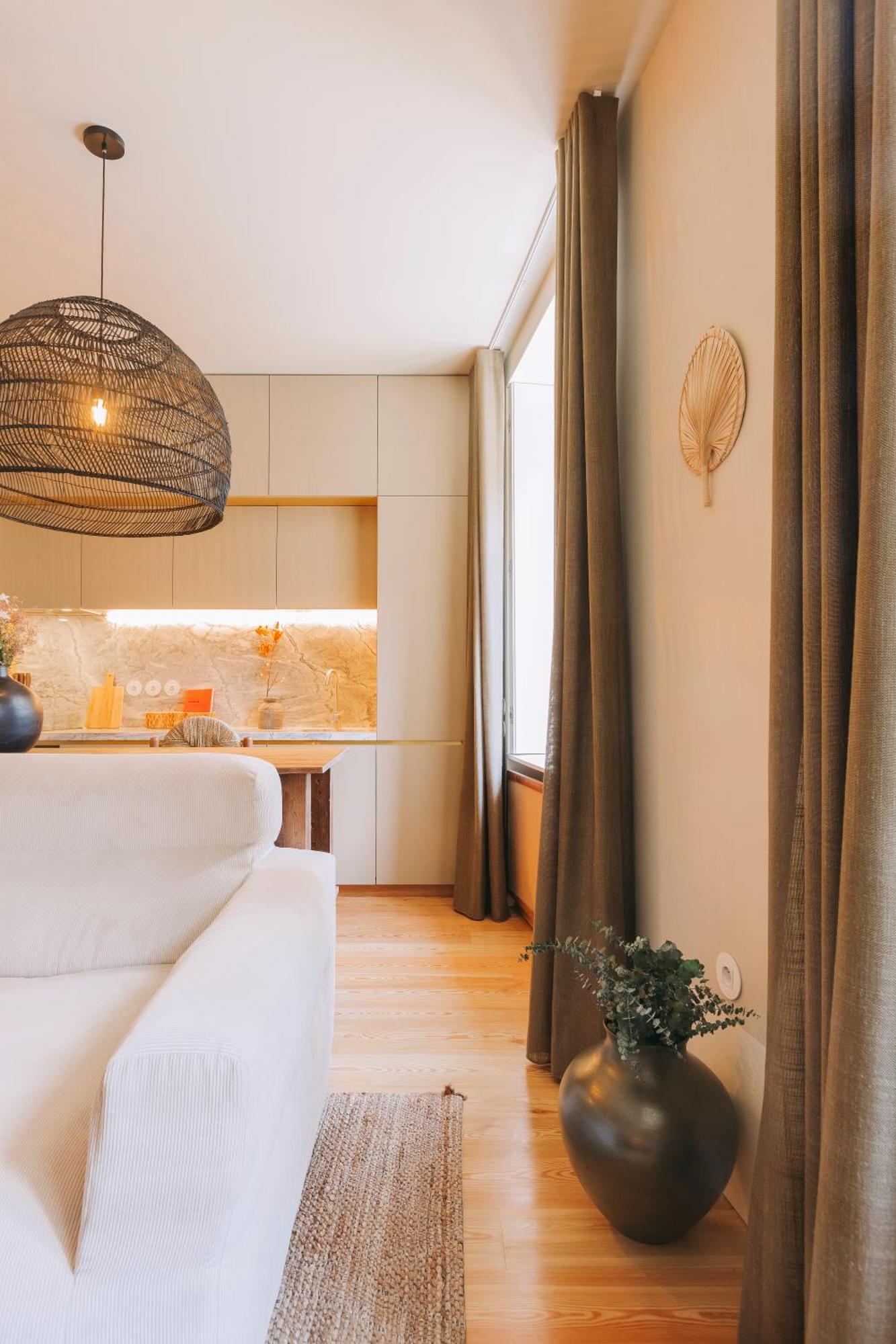 Village Aparthotel By Boa Porto Room photo Curtains in a living room