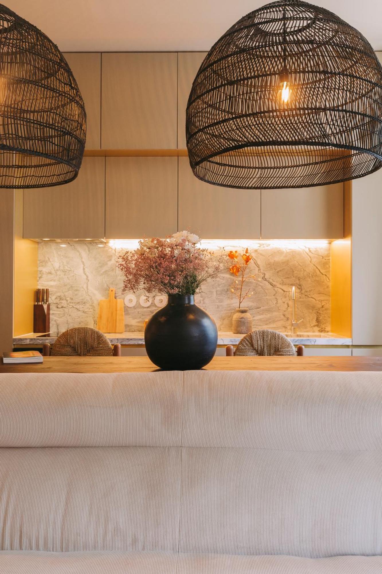 Village Aparthotel By Boa Porto Room photo A kitchen with a marble backsplash
